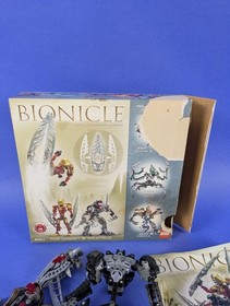 Lego BIONICLE: Titans: Toa Lhikan & Kikanalo Set 8811 - Incomplete Set