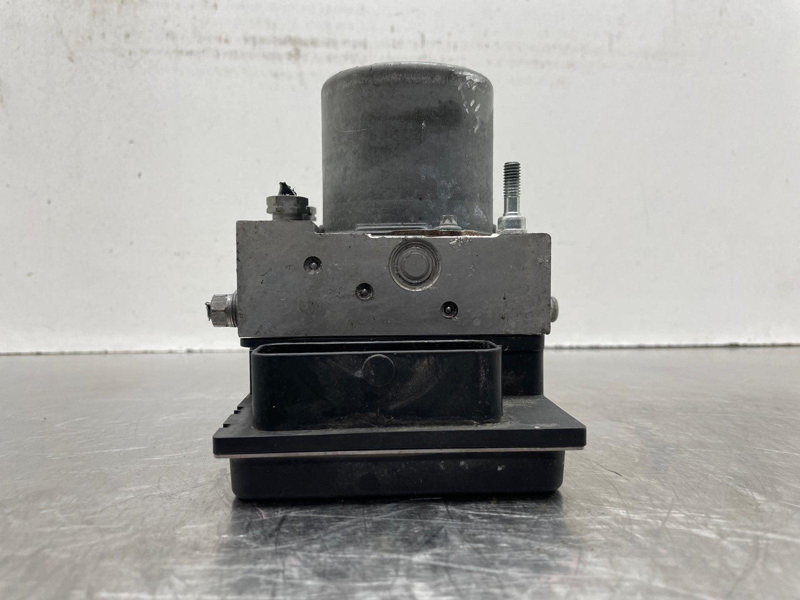 2009 Maserati Quattroporte ABS Anti Lock Brake Pump Module 52k OEM 0265234690