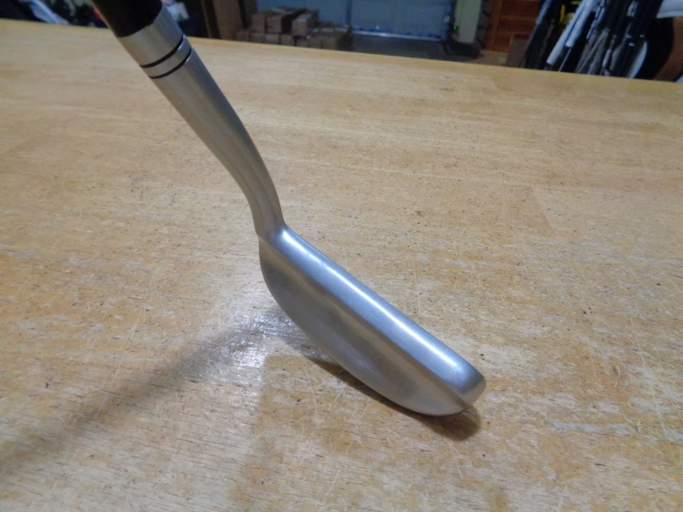 New MacGregor VIP TFP 90-4 Numbered Limited Edition PUTTER 35" Putter 0566/1000 - Image 4 of 4