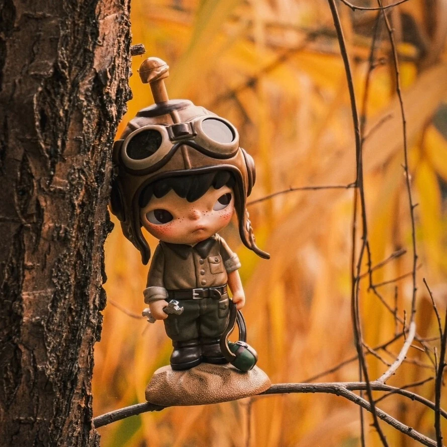 The Pilot-POP MART Hirono×Le Petit Prince Series Blind Box