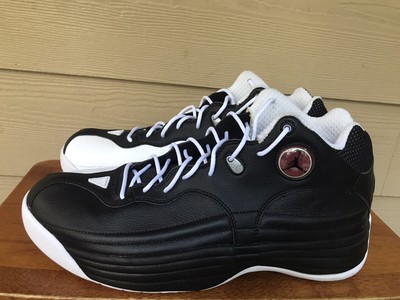 jordan jumpman team 1 black and white