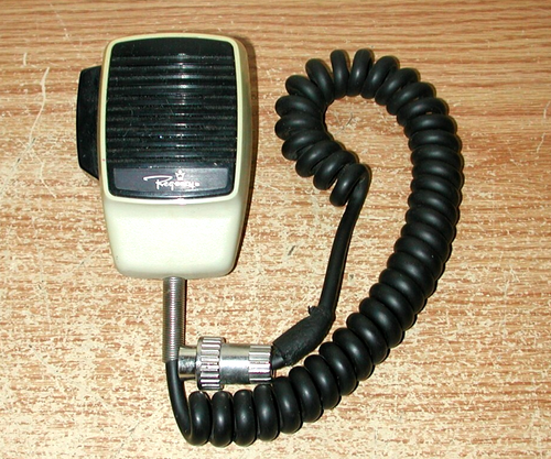 VINTAGE REGENCY TR-200 VHF/UHF 2 CHANNEL MOBILE TRANSISTOR RADIO W/ MIC UNTESTED - Picture 10 of 12