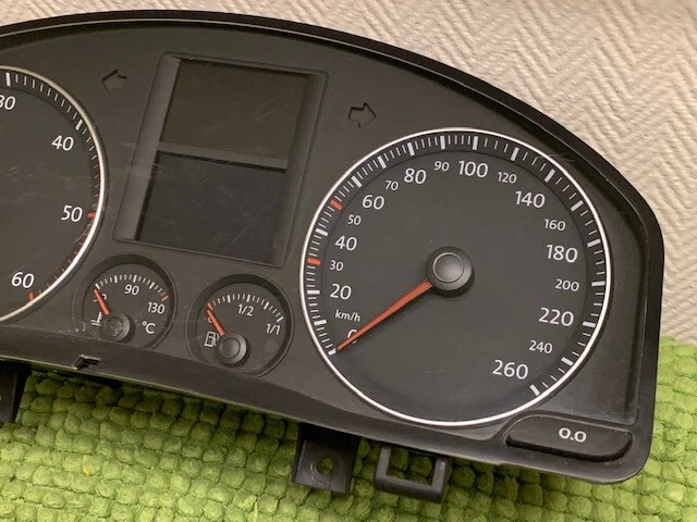 COMPTEUR VW GOLF 5 - Référence 1K0920861B - Photo 4/4