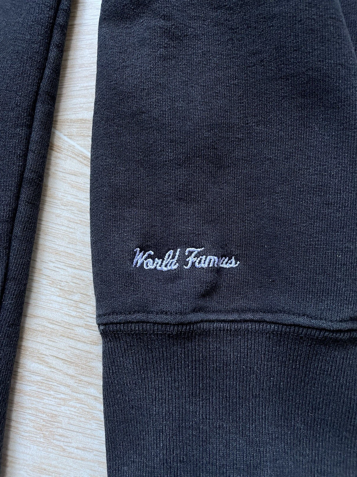 Felpa con cappuccio Y2K Supreme grande oro logo famosa in tutto il mondo nera made in Canada streetwear