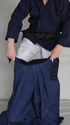 two tuck belt hakama wide slacks ブラック系 M セール】two tuck belt 'hakama' wide slacks / ツータック