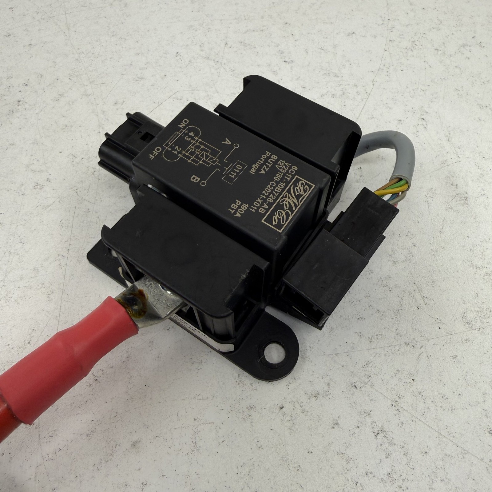 Aston Martin V8 Vantage 2006-2017 Switch relay P/N 7G43370397AB