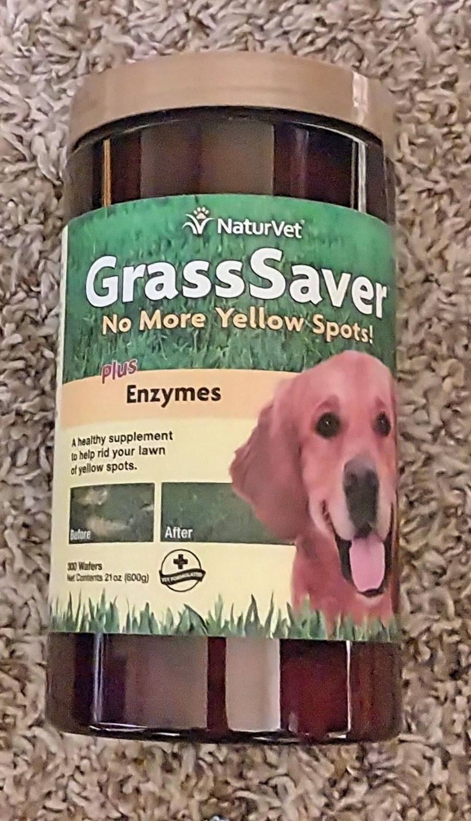 NaturVet Grass Saver 21oz 300 Wafers Plus Enzymes Exp. 3/28