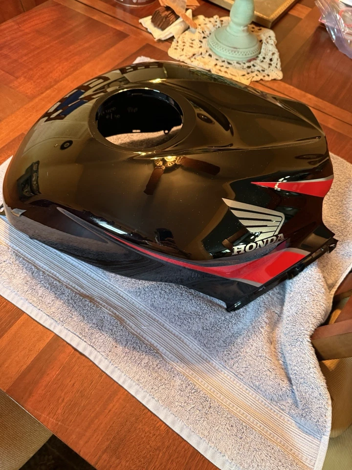 Honda CBR 600RR 2007-2012 OEM cubierta del tanque de combustible panel de carrocería de gasolina negro/rojo  Foto 2 de 4
