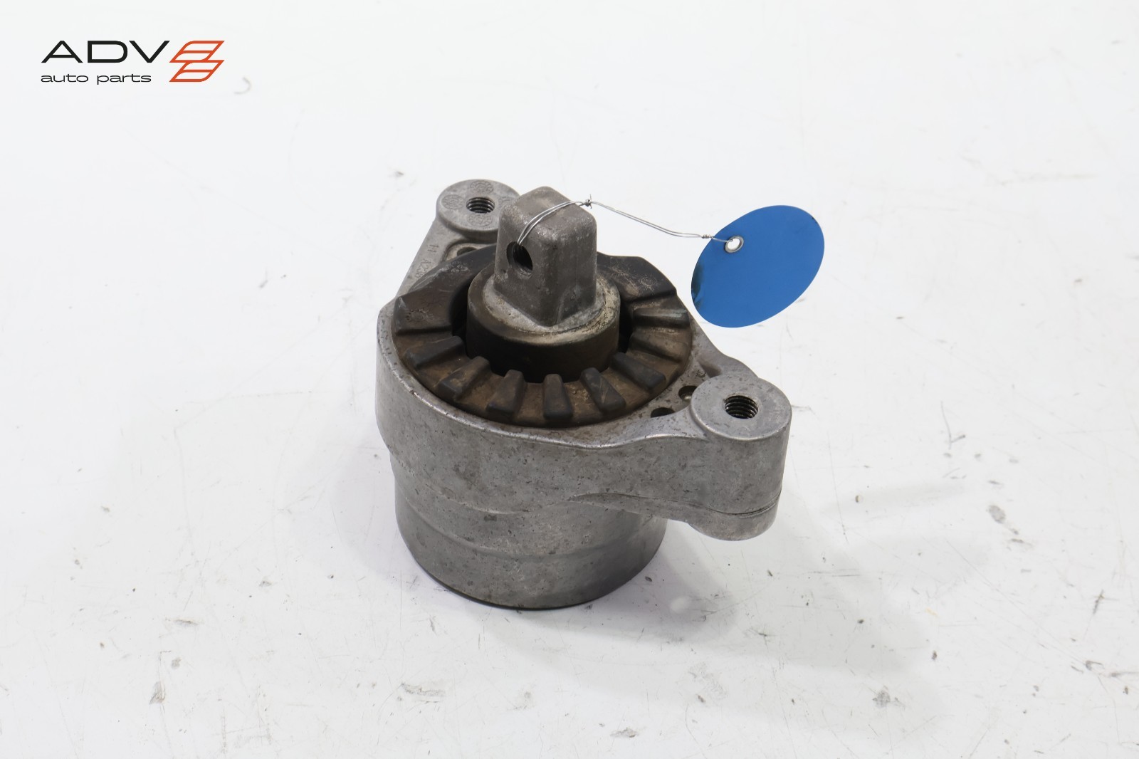 2014 - 2020 MASERATI GHIBLI 3.0L ENGINE MOTOR RIGHT SIDE MOUNT BRACKET OEM