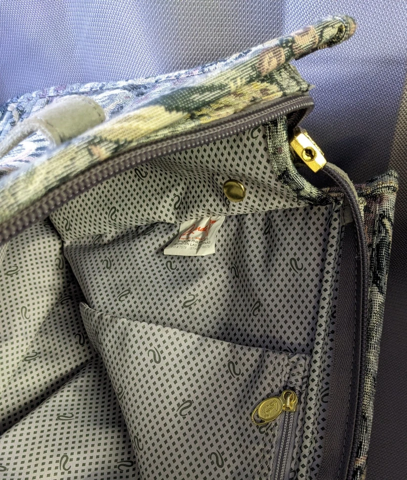 2pc Ricardo Beverly Hill Tapestry Floral Set Purse Cosmetic Case And Travel Bag - Image 4 of 4