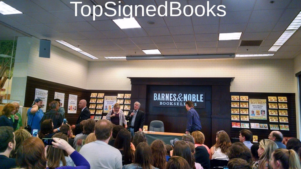 SIGNED Here's Hank: How to Hug an Elephant 6 by Henry Winkler and Lin Oliver new - Image 4 of 4