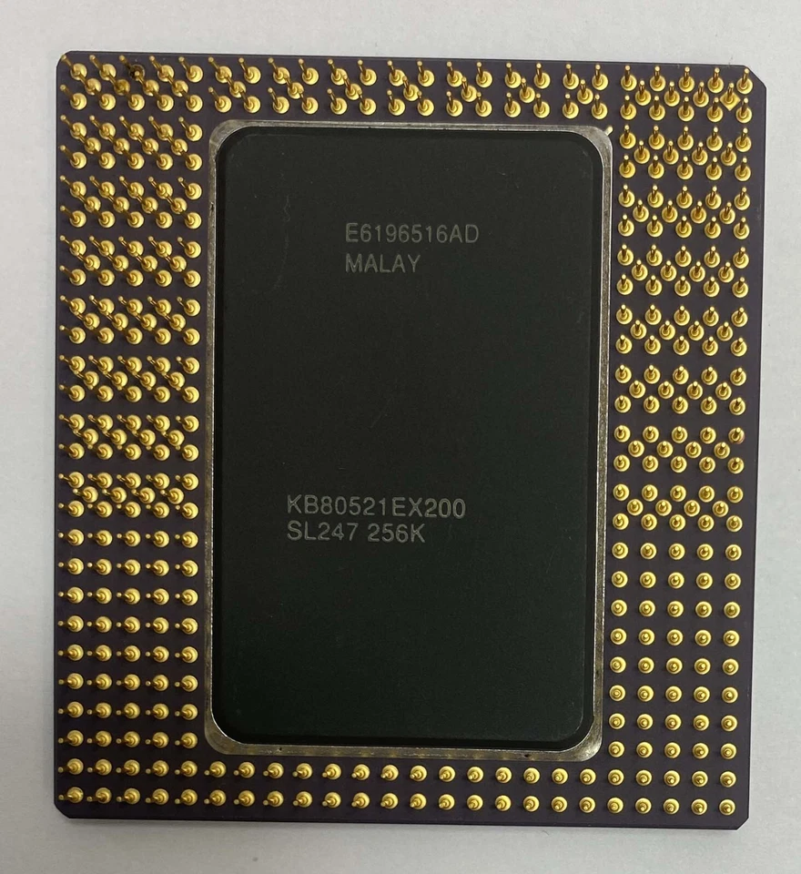 Intel SL247 Pentium Pro 200MHz 256KB 66MHz Bus Socket 8 Gold Ceramic Processor - Image 2 of 4