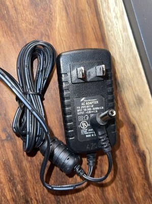 Max Stream Power Cord Adapter JP5P2-9V11-6F AC Output 9V 1.1A Barrel Connector