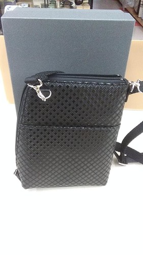Inden-Ya Schultertasche 16 x 22 x 5,5 Hwg03