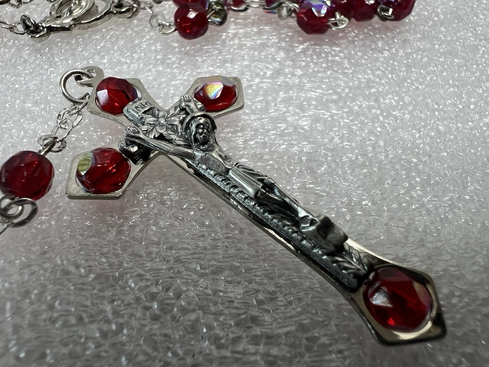 Vintage Red Iridescent Glass Faceted Beads Catholic Rosary￼ - Picture 3 of 8