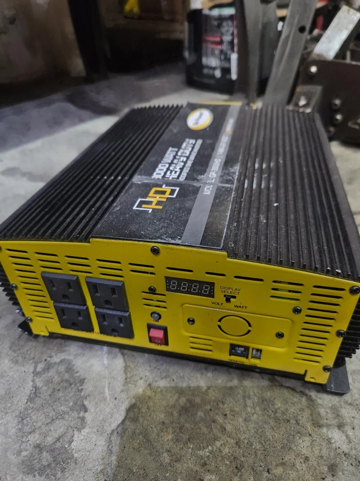 GoPower heavy duty modified sine wave inverter 3000-watts - Image 2 of 4
