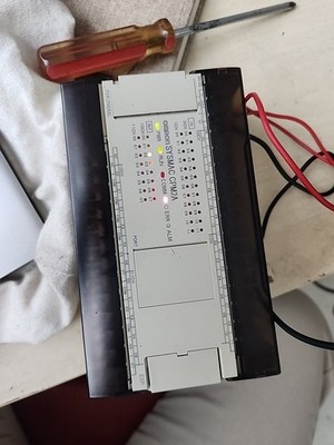 Omron SYSMAC CPM2A-40cdt-d Programmable Logic Controller