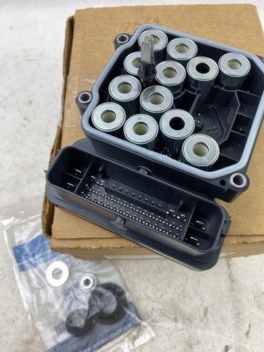 Módulo de control ABS genuino Ford OEM 2019-2020 F-150 KL3Z-2C219-E - Imagen 7 de 13