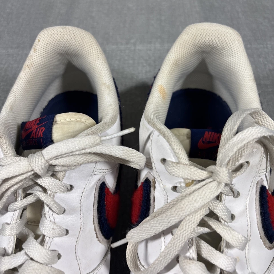 Nike Hombre Air Force 1 '07 LV8 Chenille Swoosh 2018 - 823511-106 Talla 12 Foto 4 de 4