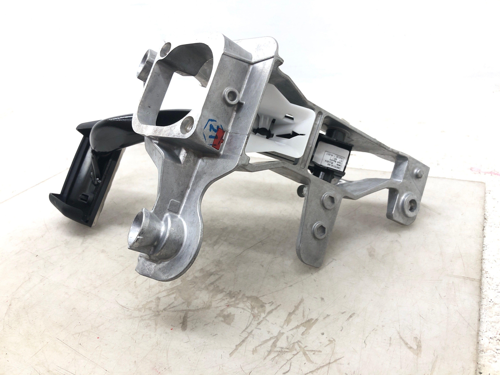 2016-2020 BENTLEY BENTATGA OEM BRAKE PEDAL W/COVER PAD 36B723140 4M1723140