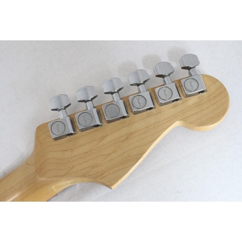 FENDER STANDARD STRATCASTER/LH corpo in ontano mancino usato Sunburst con cus... - Foto 7 di 10