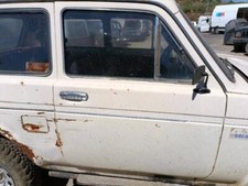 Porte avant et accessoires Lada NIVA