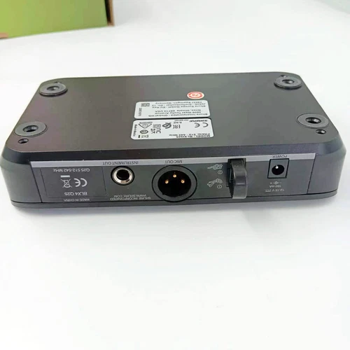 BLX14/PGA31 Wireless Headworn Microphone System HEADSET SYSTEM W/PGA31 - Picture 4 of 10