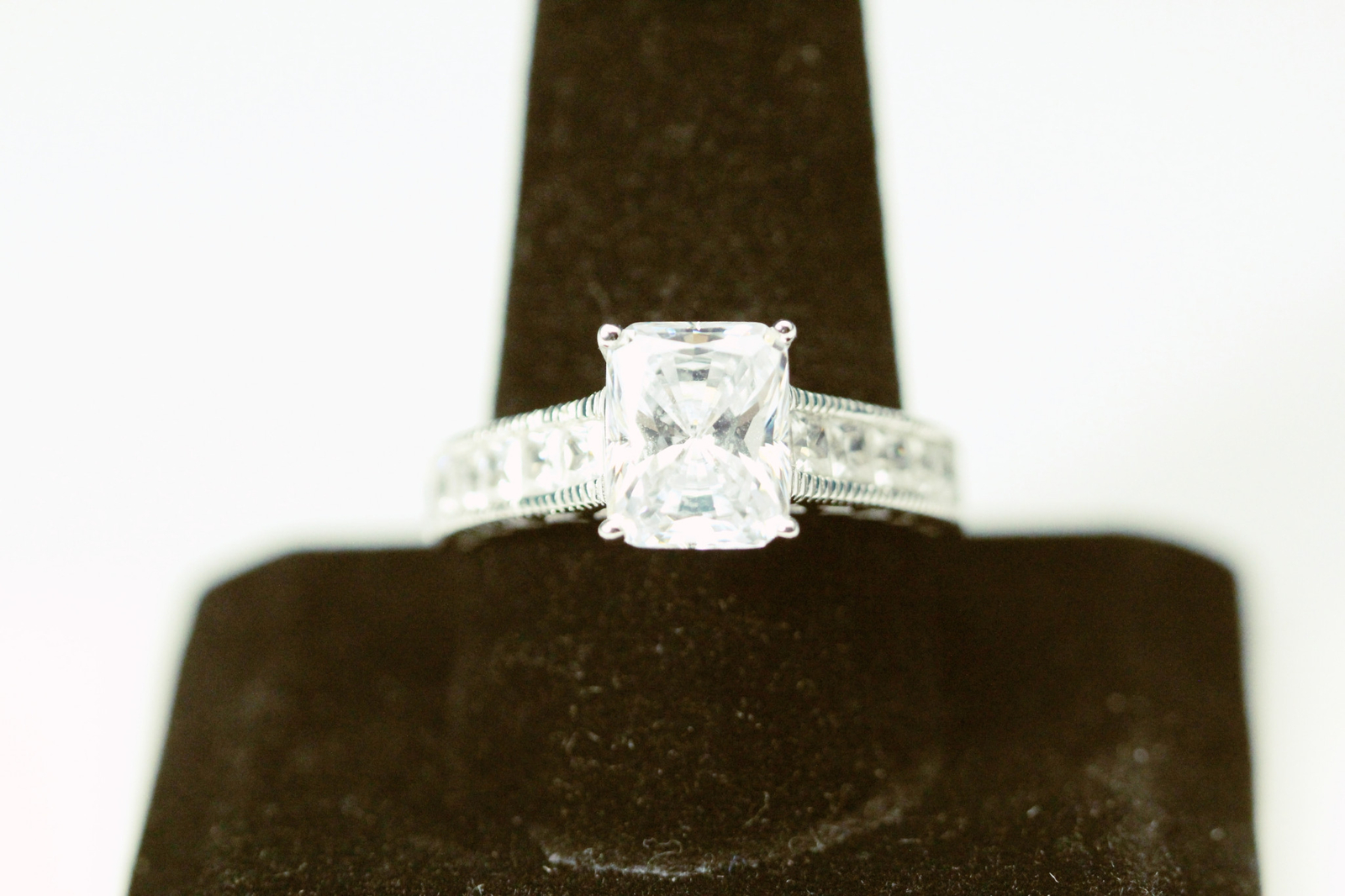 925 Sterling Silver Size 9.75 Rectangular Cut CZ … - image 1