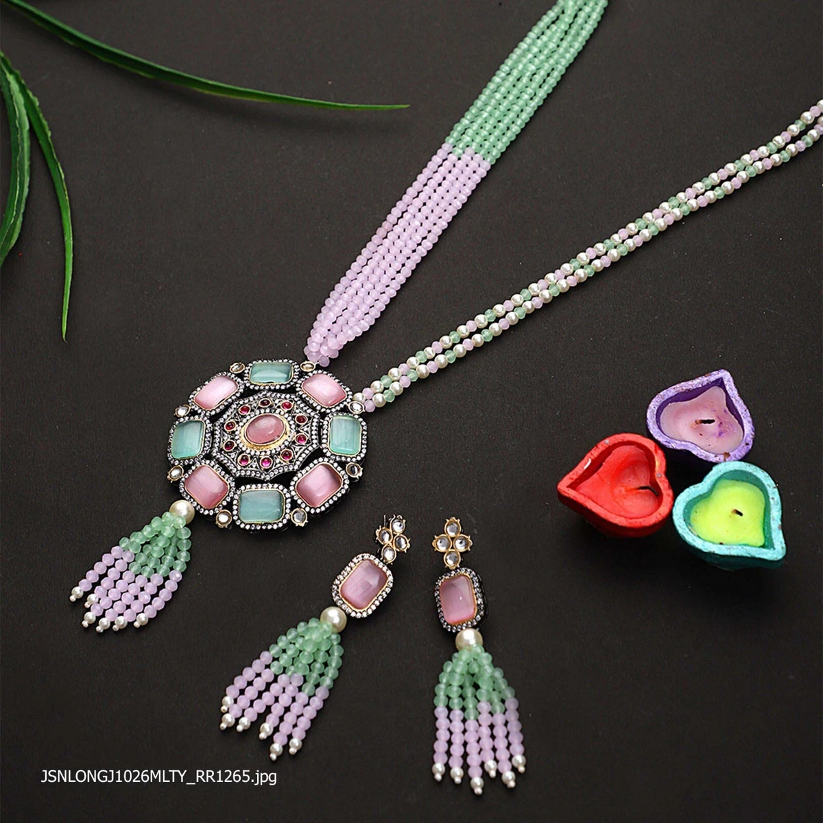 Heavy store pendant set
