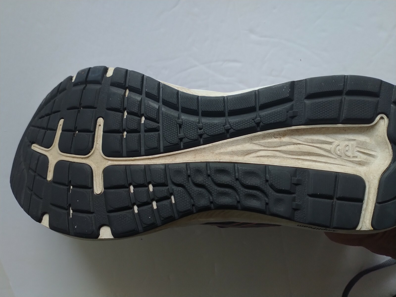 asics amplifoam everyday comfort