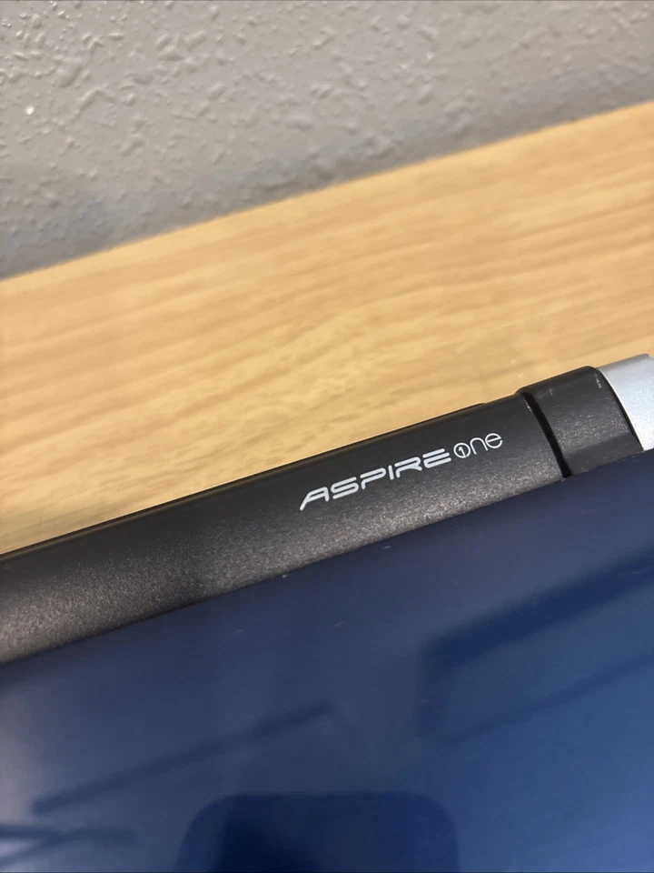 Netbook Portátil Acer Aspire One D250 10.1" Intel Atom PARA REPUESTOS O REPARACIÓN Foto 2 de 4