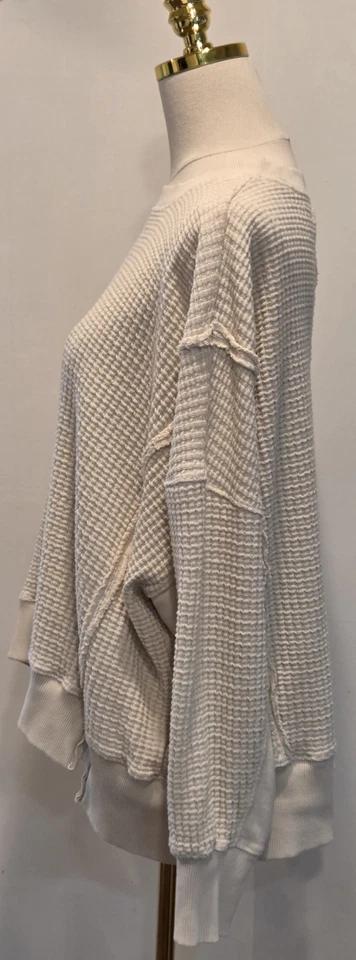 American Eagle This Feels Seriously Lived-In 象牙色运动衫女式 M 松弛 — 第 3/4 张图片