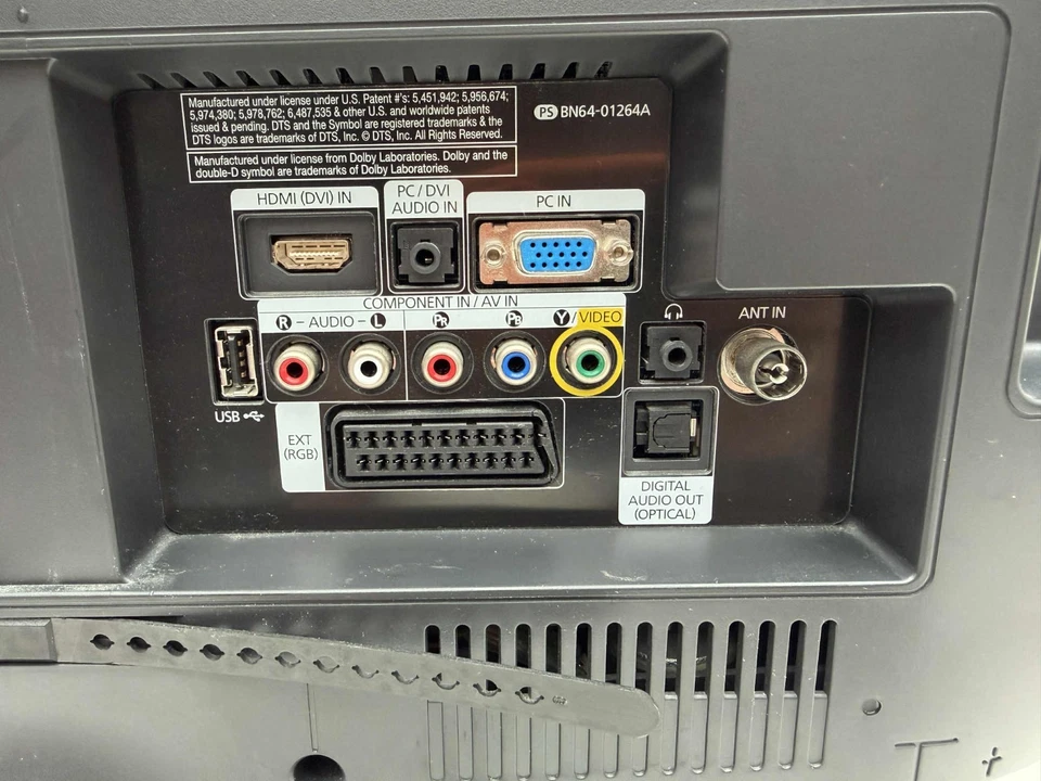 Samsung TV LE22c450e1wxxu 22” Television with original Samsung Remote Control - Image 4 of 4