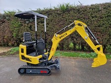 Rippa R319 1 ton micro digger  swing boom expanding tracks diesel engine~NO VAT