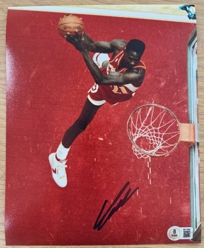 DOMINIQUE WILKINS ATLANTA HAWKS SIGNED AUTO 8X10 PHOTO BECKETT BAS AUTOGRAPHED B