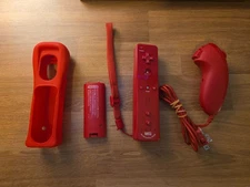 Nintendo Wii Remote Plus Motion Controller & Nunchuk - Red - TESTED