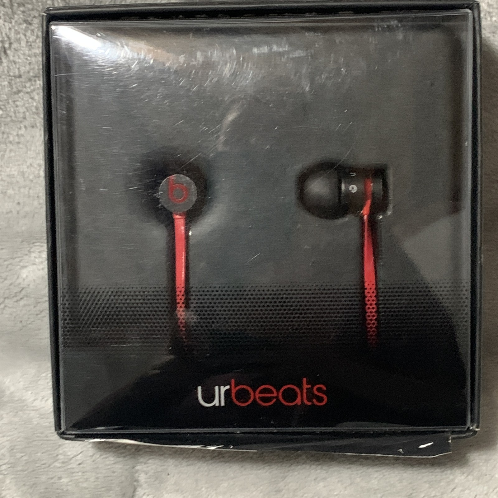 Beats by Dr. Dre urBeats In-Ear Headphones Black Red Wired with Mic & RemoteTalk