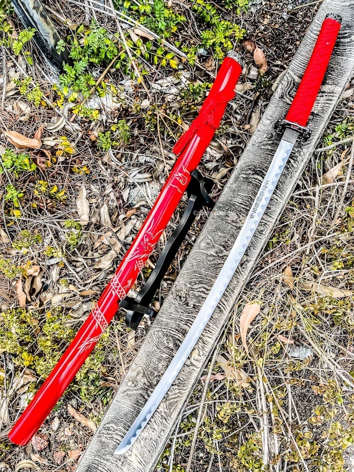 DAMASKERUS 40" Red Japanese Samurai Sword Katana Carbon Steel Blade Dragon Engraved Wooden