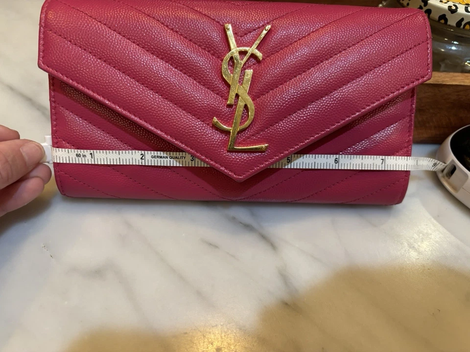 YSL Saint Laurent Hot Pink Wallet with Gold Hardware Excellent Condition - Image 2 of 4