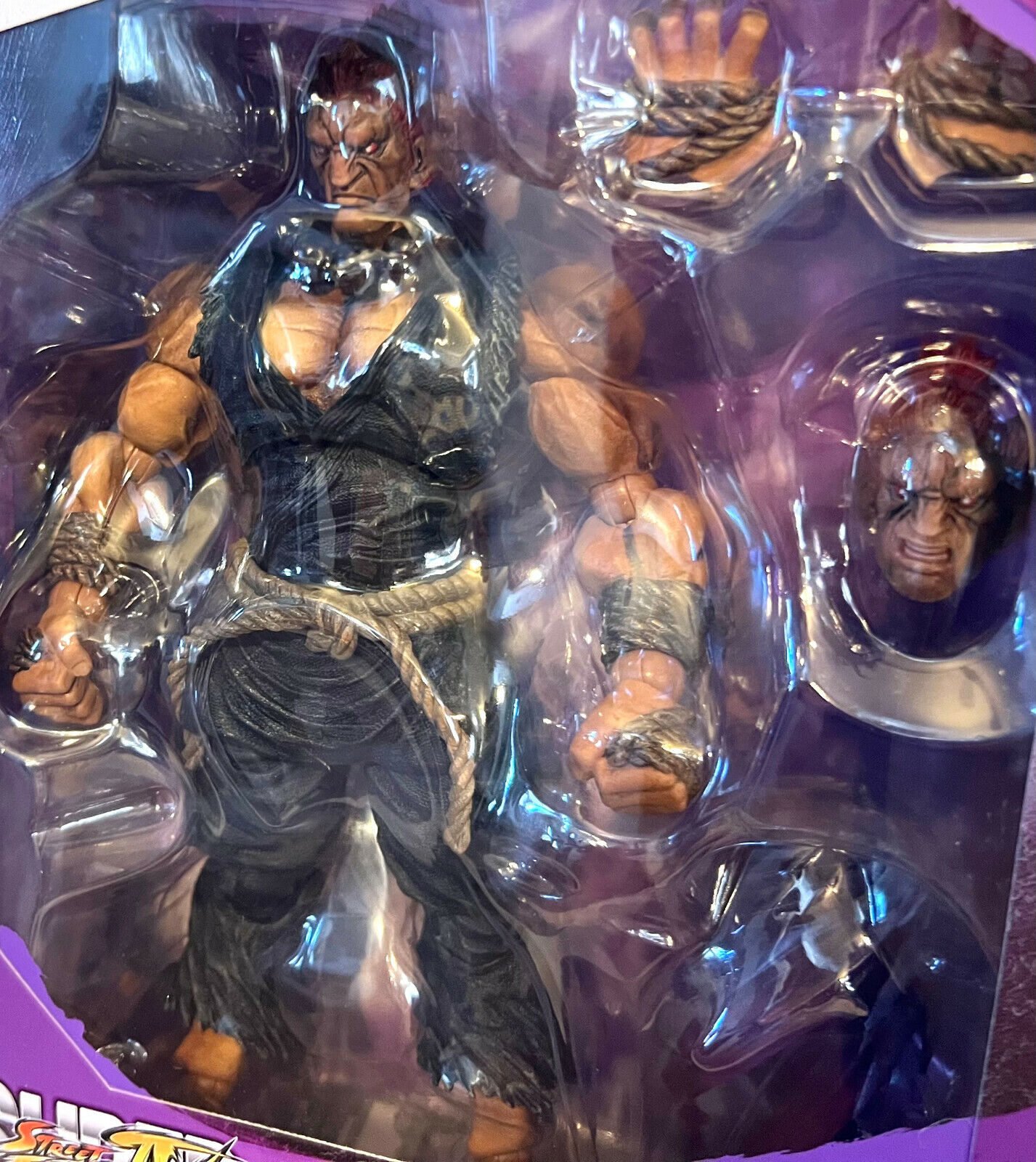 Action Figure Akuma: Street Fighter IV - Play Arts Kai Square Enix