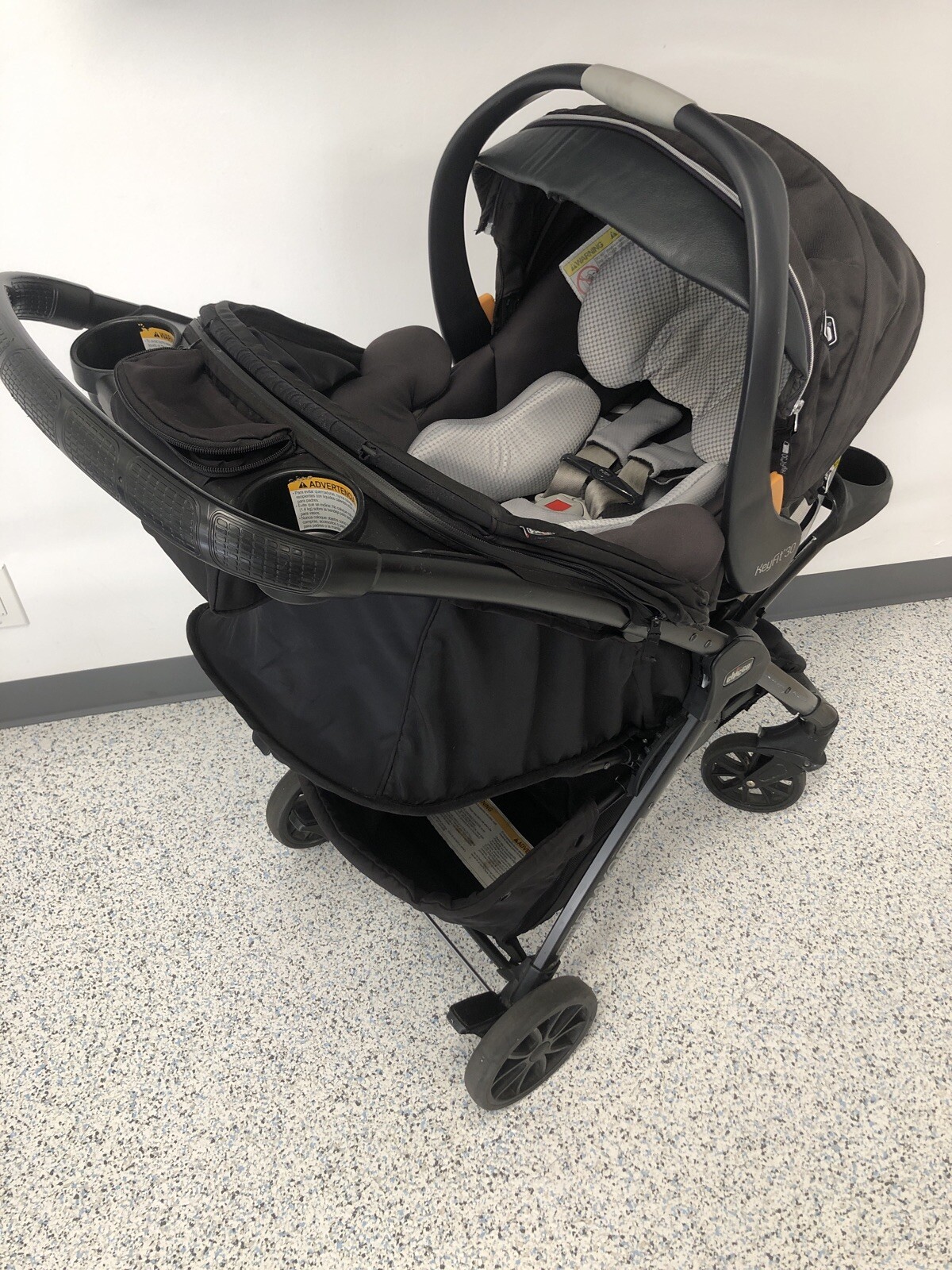 chicco bravo travel system base