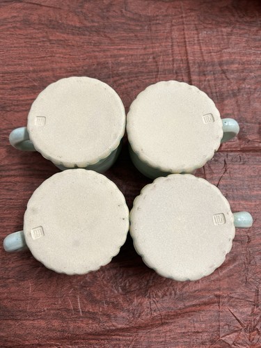 Set 4 tazze in ceramica fondo smerlato blu verde timbrato - Foto 4 di 6