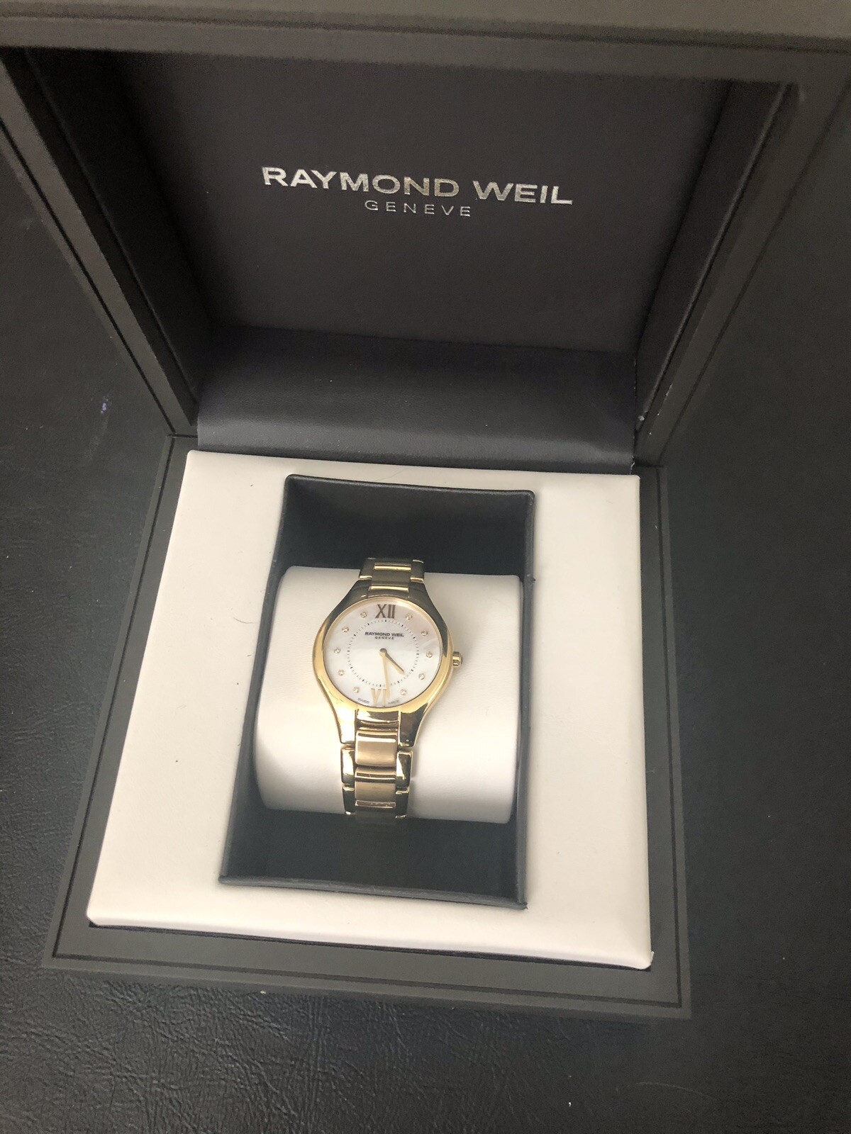 noemia raymond weil