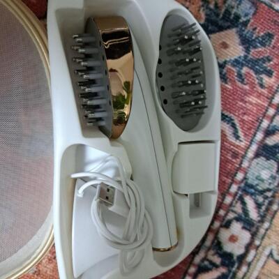 YA-MAN YAMAN Myse Scalp Lift Up Brush MS-80W EMS Facial