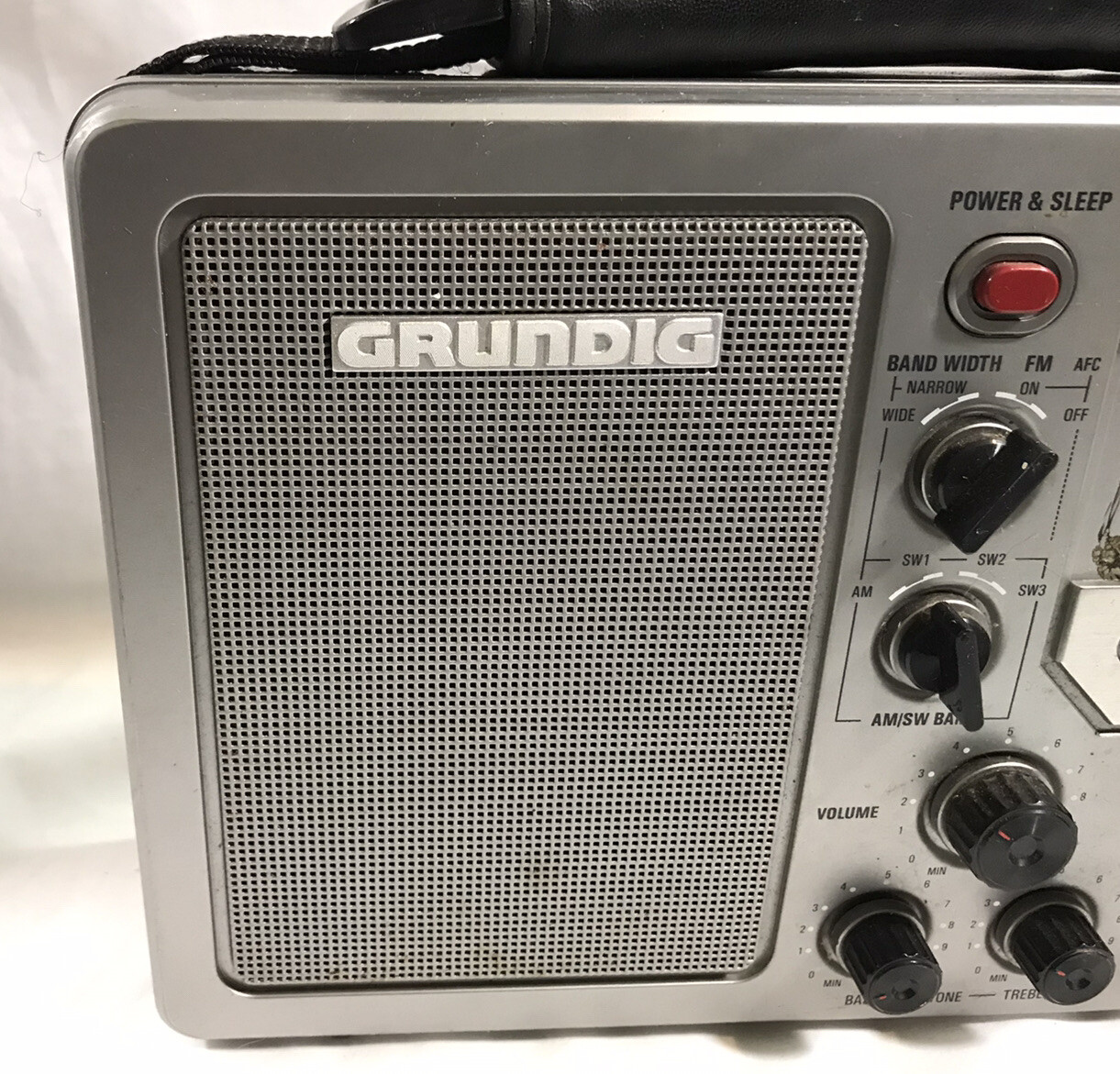 GRUNDIG S350 AM FM Shortwave SW 1 2 3 High Sensitivity World Receiver