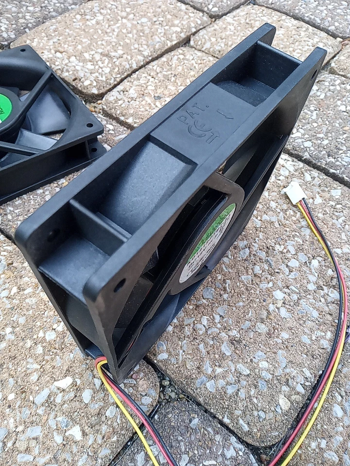 New Sunon KD1212PTB2-6A 120x120x25mm Ball Bearing Fan 3Pin USA ship - Image 3 of 4