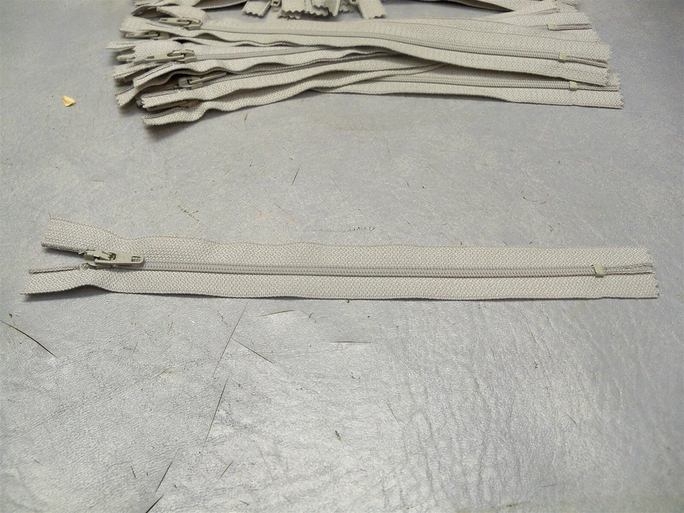 7" Zipper Gray Closed End Nylon coil YKK CFC-256 gray Lot of 99 - Image 3 of 4