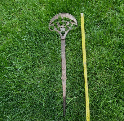 Antique 1903 CAST IRON CEMETERY GRAVE MARKER Odd Fellows IOOF Utica NY 24'' Stake