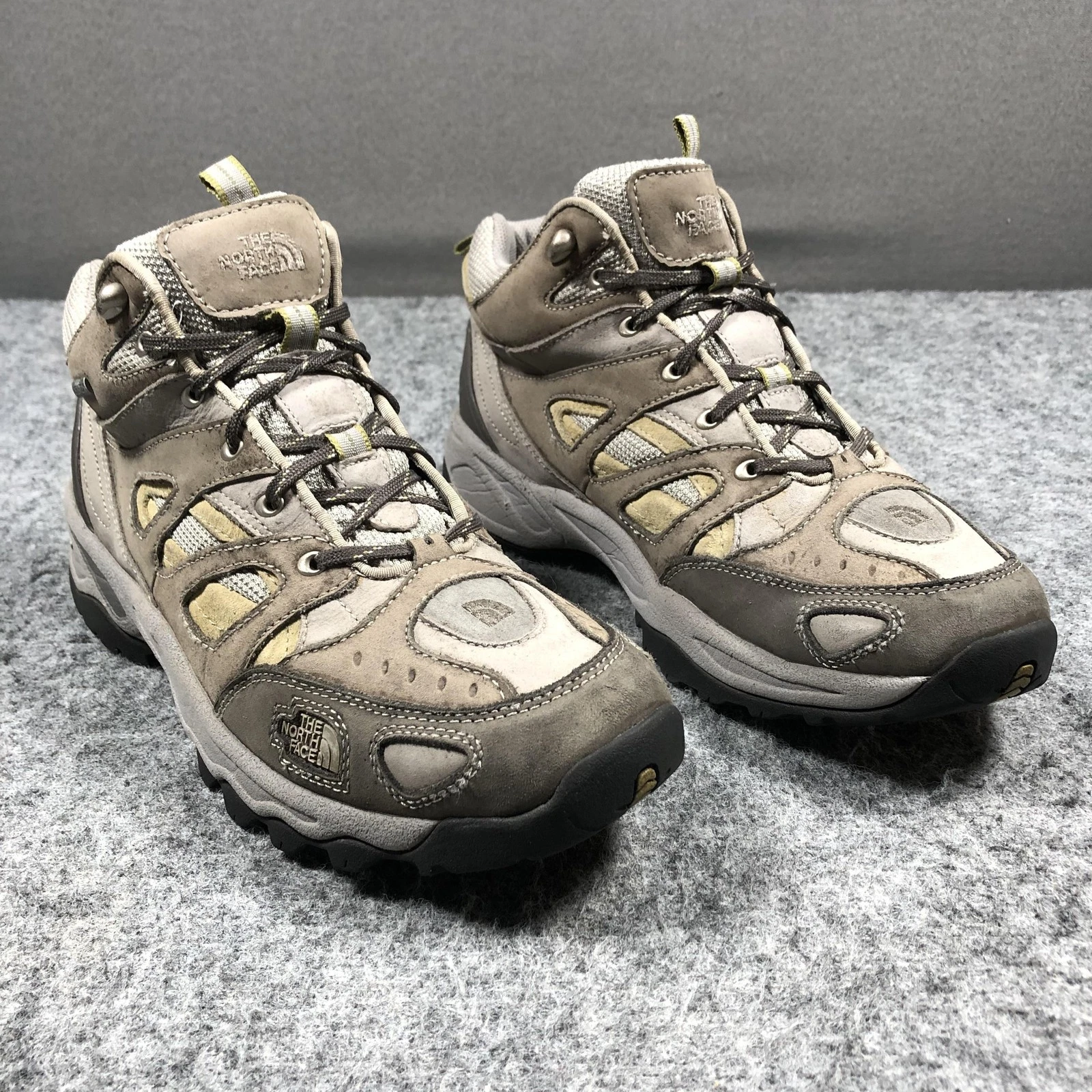The North Face Boots Mens 11 Gray Suede Gore Tex Hiking Waterproof Outdoor
Opens in a new window or 