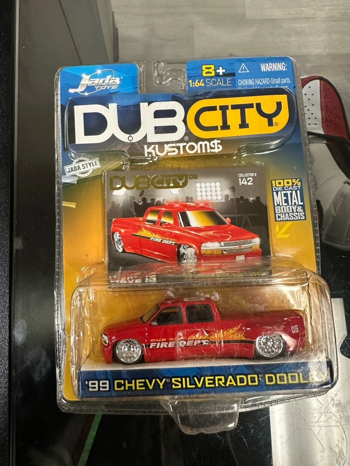JADA DUB 1999 CHEVY SILVERDO DOOLEY FIRE DEPT. ГРУЗОВИК 1:64 WAVE 13 142 #78 - Изображение 3 из 4